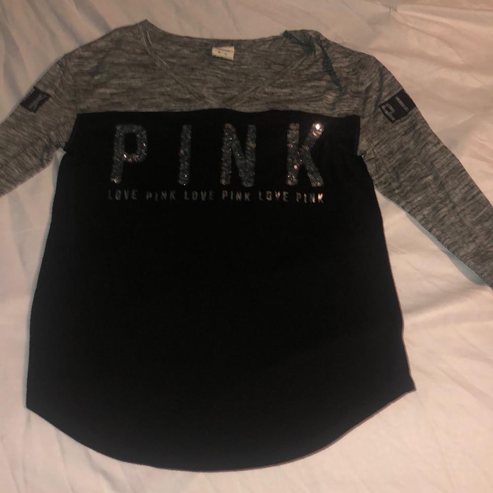 VS pink long sleeve tee